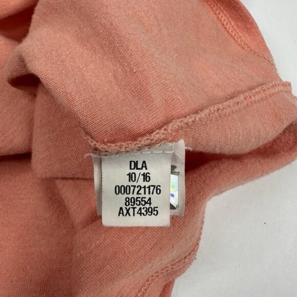 The North Face Womens Athletic Slim Fit V-Neck Graphic T-Shirt Clay Pink Medium - Picture 7 of 15